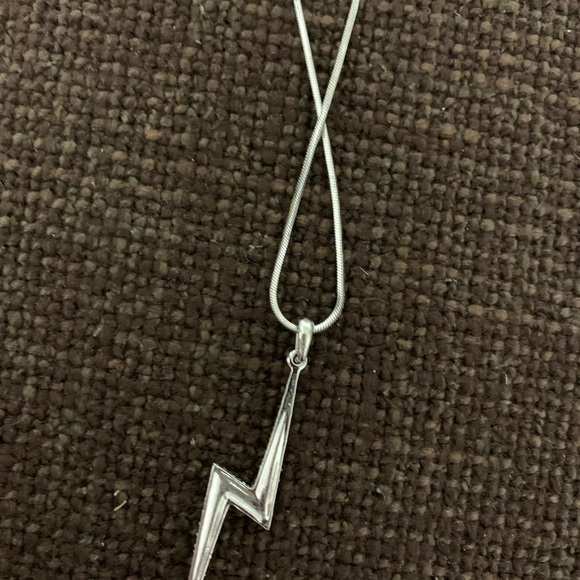 Set of three beautiful necklaces - Picture 5 of 9